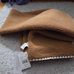 Ugg Fluffy Scalloped Scarf.  Chestnut in color.